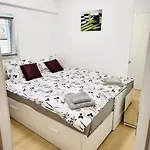 R.i.s.-rest In Siska Duplex Liubliana