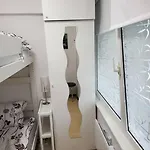 아파트 R.i.s.-rest In Siska Duplex *