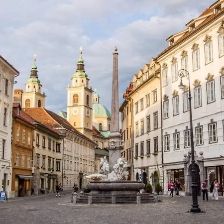 R.i.s.-rest In Siska Duplex Ljubljana