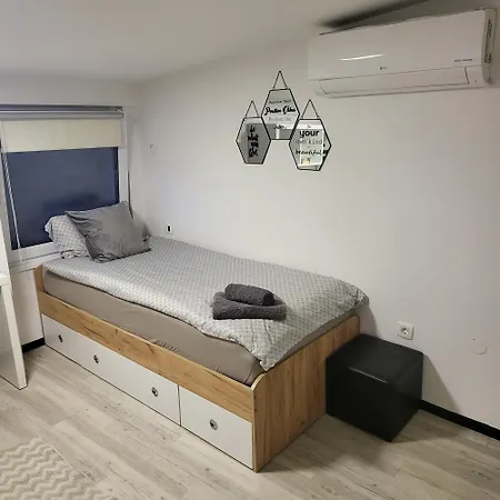 R.i.s.-rest In Siska Duplex * Ljubljana