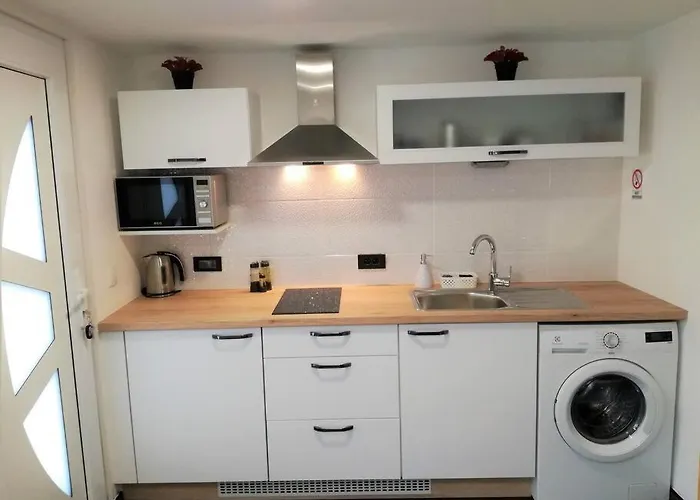 R.i.s.-rest In Siska Duplex