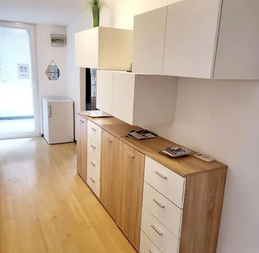 R.i.s.-rest In Siska Duplex