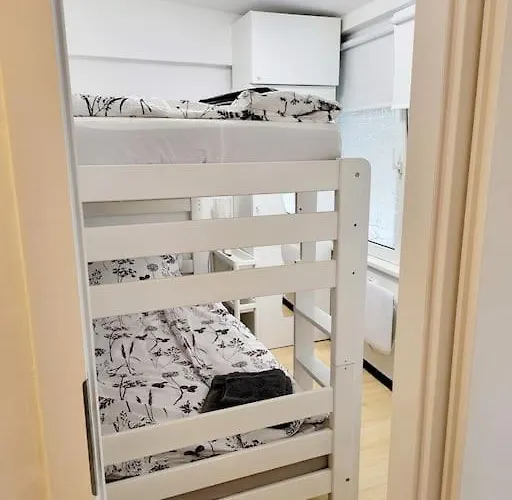 R.i.s.-rest In Siska Duplex