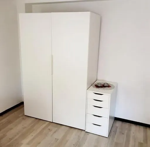 R.i.s.-rest In Siska Duplex * リュブリャナ