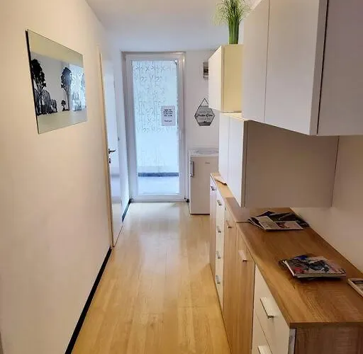 R.i.s.-rest In Siska Duplex *