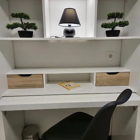 R.i.s.-rest In Siska Duplex * Liubliana