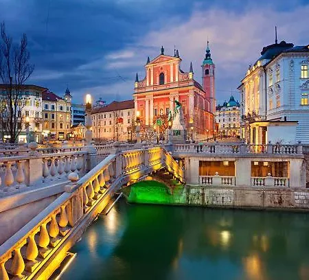 R.i.s.-rest In Siska Duplex * Liubliana