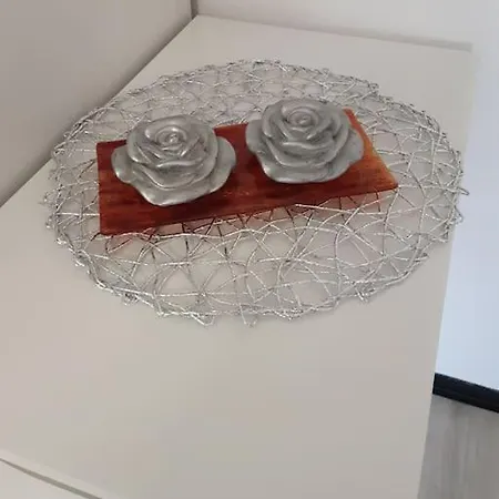 R.i.s.-rest In Siska Duplex Liubliana