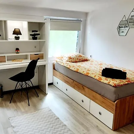 R.i.s.-rest In Siska Duplex